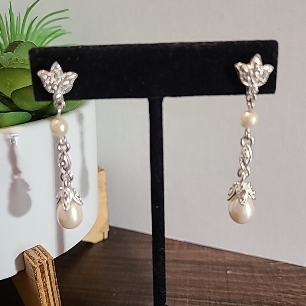 Pearl Drop Dangle Earrings‎ Silver Tone Rhinestone Accents Bridal Jewelry
